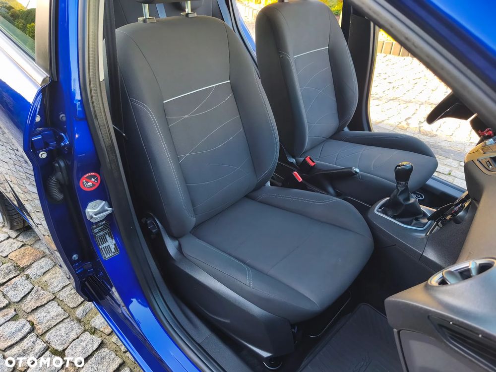 Ford Fiesta 1.25 Celebration - 36