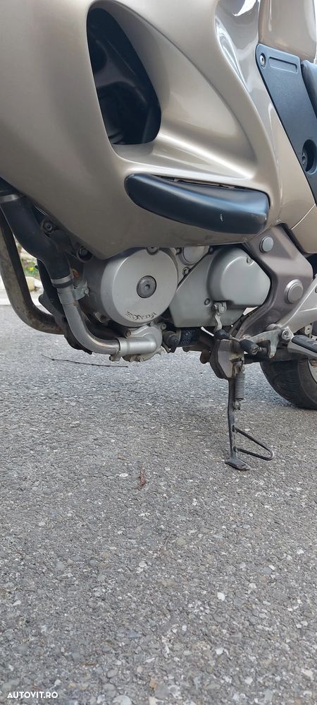 Honda NT 650V Deauville - 7