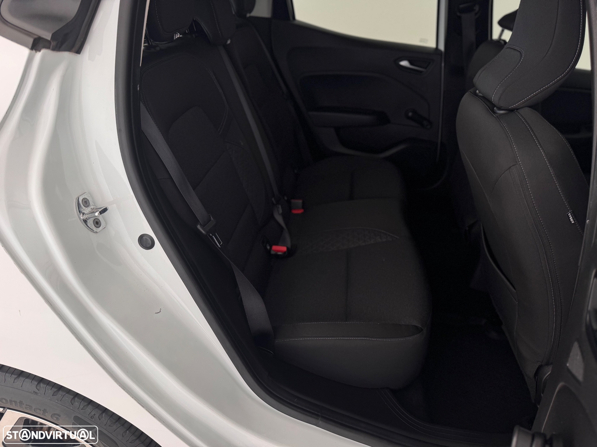 Renault Clio 1.0 TCe Evolution - 9