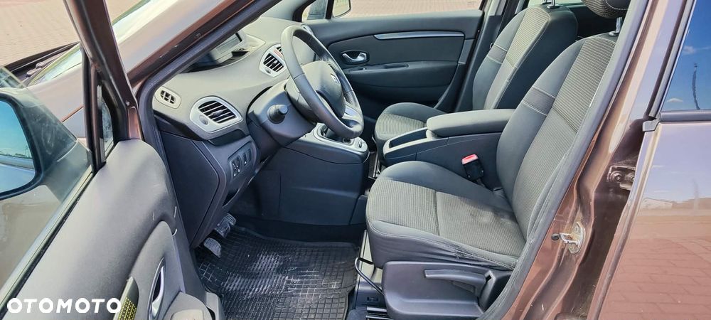Renault Scenic - 20