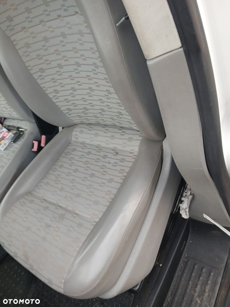 Volkswagen Transporter - 16