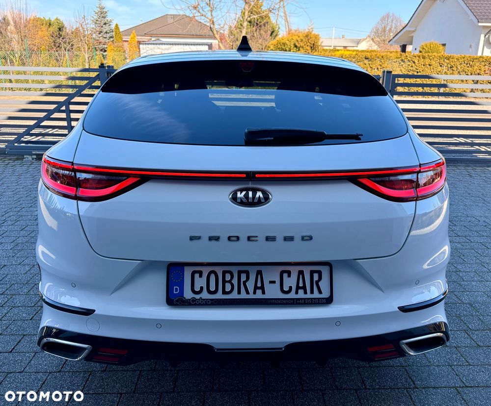 Kia ProCeed 1.6 T-GDI GT DCT - 12