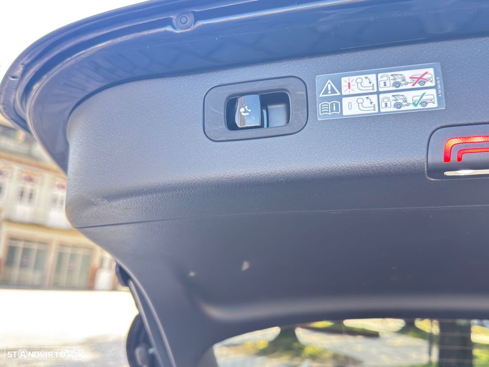 Mercedes-Benz C 300 e T 9G-TRONIC AMG Line - 13