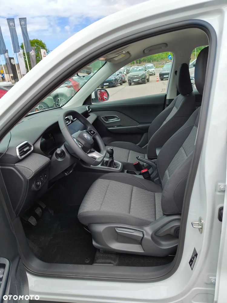 MG ZS 1.5 Standard - 12