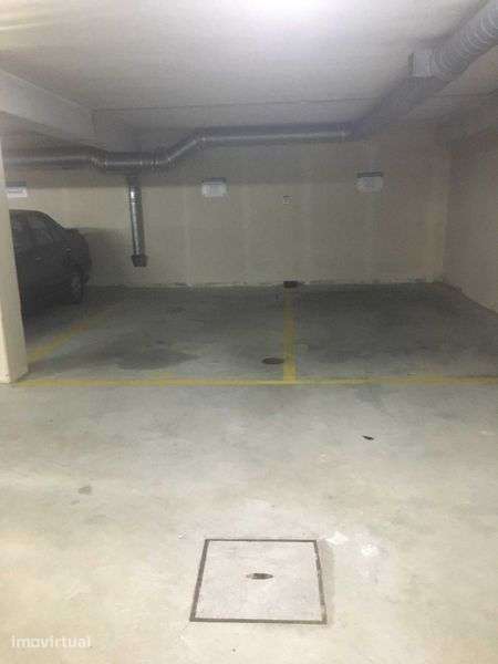 Alugo lugar de garagem em Perafita, Aeroporto - Grande imagem: 2/6