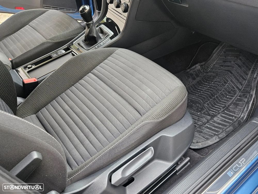 VW Golf 1.6 BlueTDI Cup - 27
