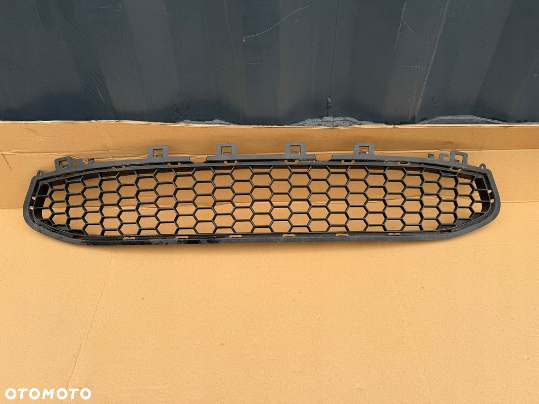 KRATKA W ZDERZAK PRZEDNI BMW X5M F85 X6M F86 2014- DOLNA ŚRODKOWA ORYGINAŁ - 1