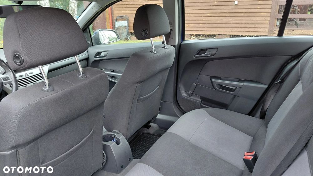 Opel Astra 1.6 - 8