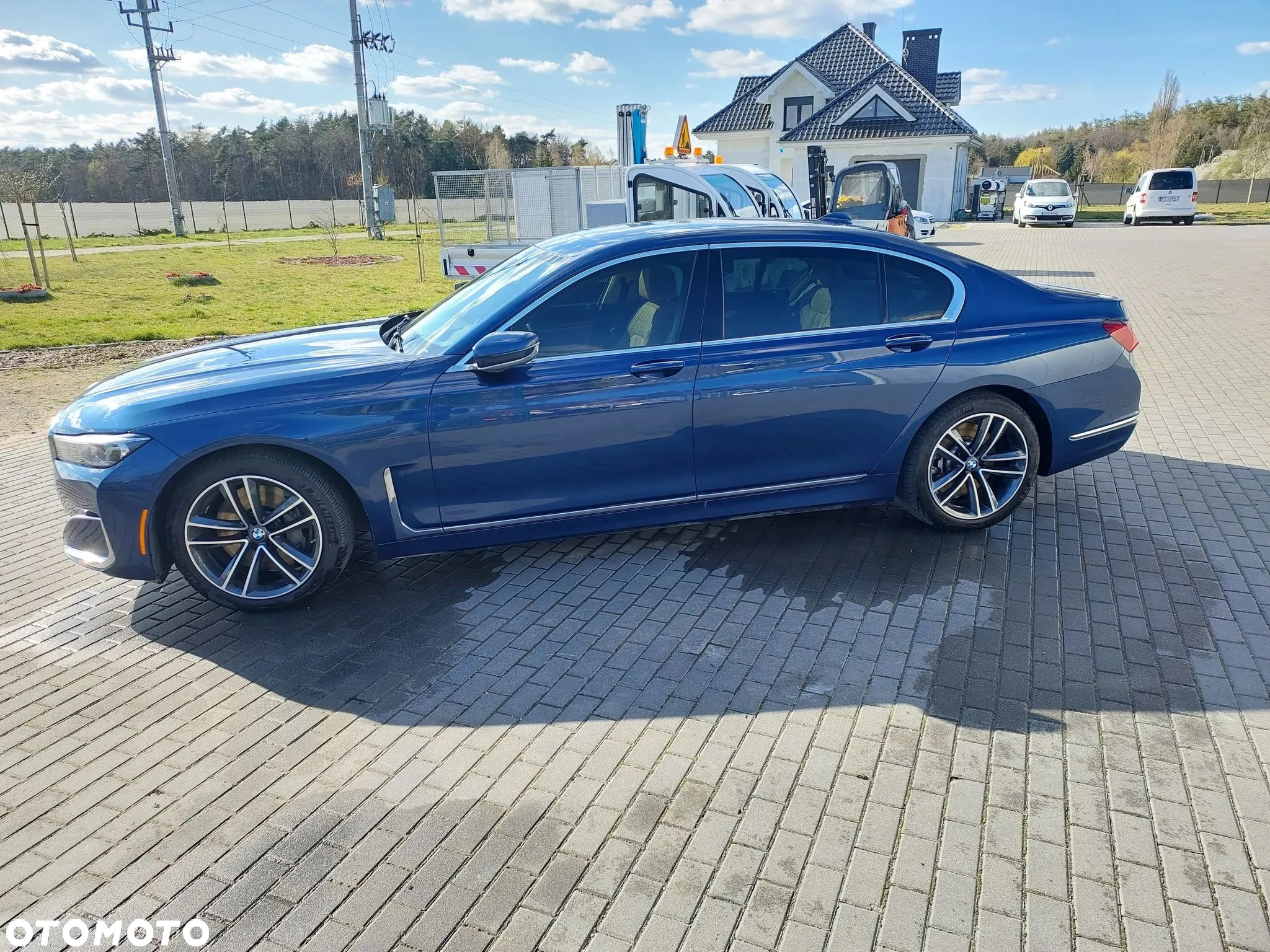 BMW Seria 7 750Li xDrive - 2