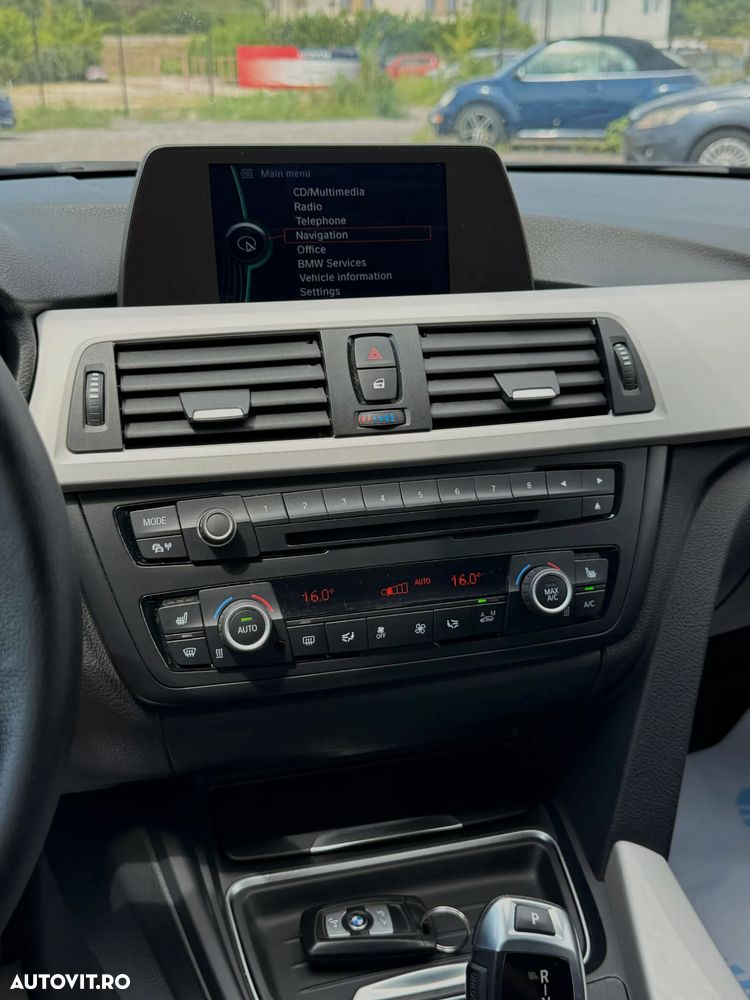 BMW Seria 3 318d Aut. - 21