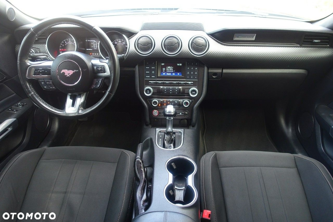 Ford Mustang - 14