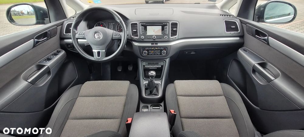 Volkswagen Sharan - 28