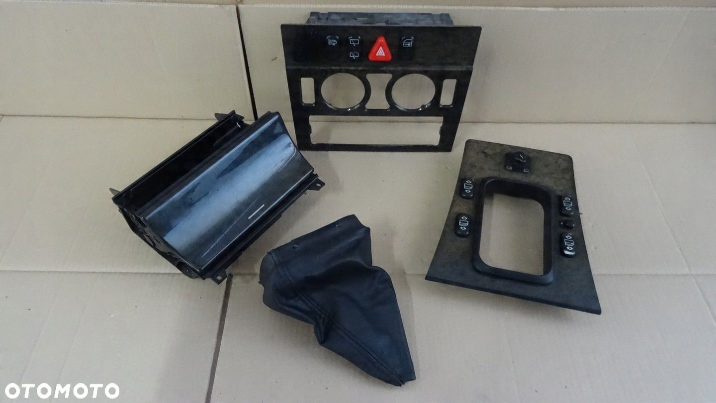 MERCEDES W210 SCHOWEK RAMKA PANEL SZYB KOMPLET - 1