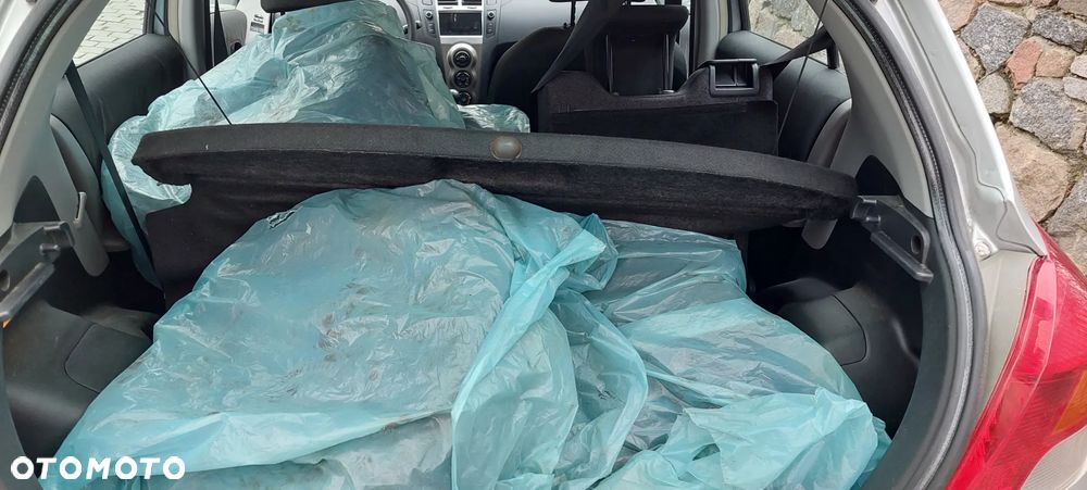 Toyota Yaris 1.33 Prestige - 13