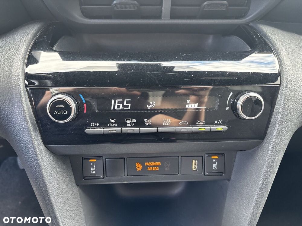 Toyota Yaris Cross - 19