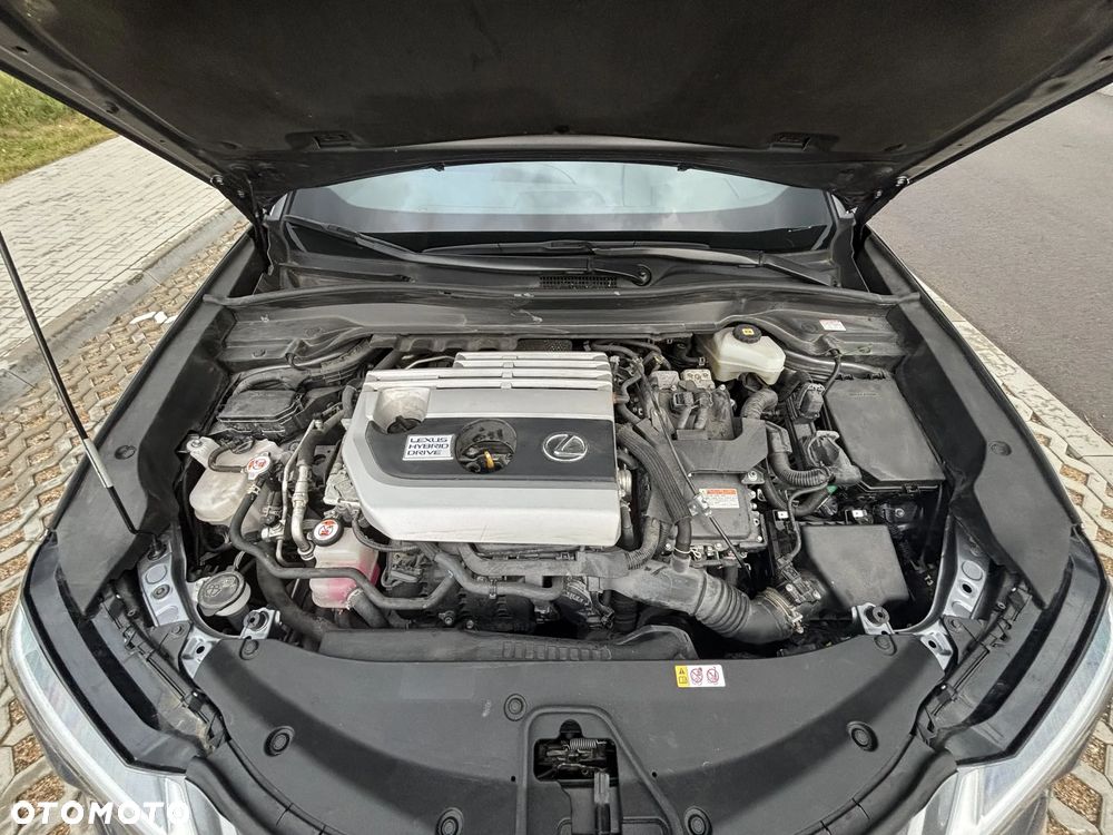Lexus UX - 21