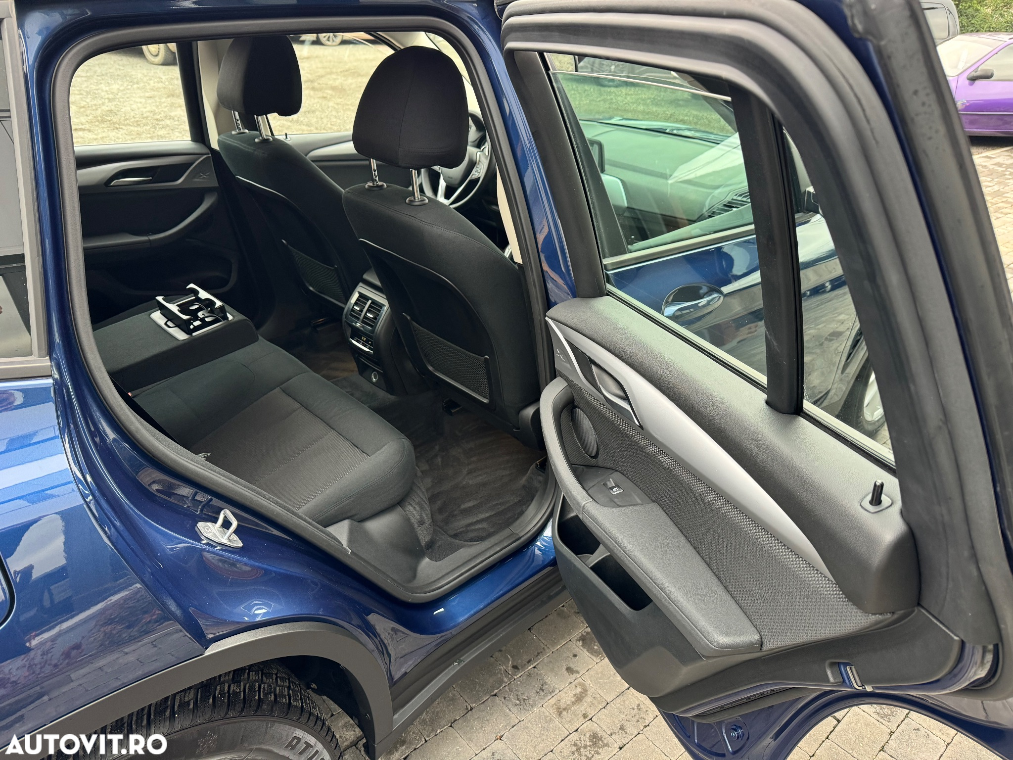 BMW X3 xDrive20d AT Advantage - 8