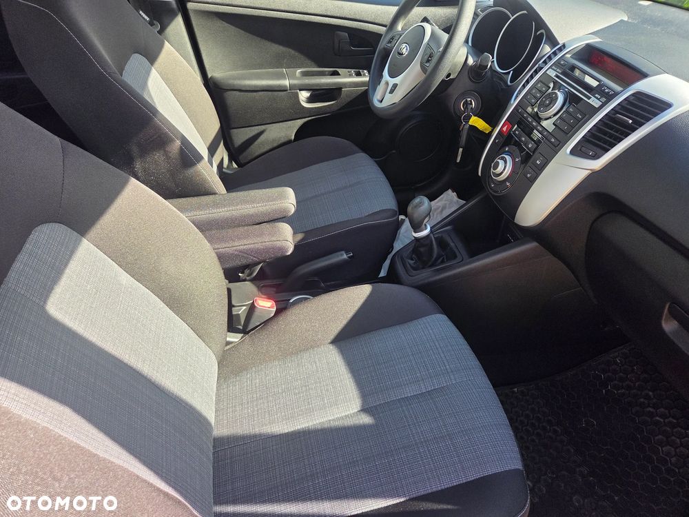 Kia Venga 1.4 CVVT Edition 7 - 13