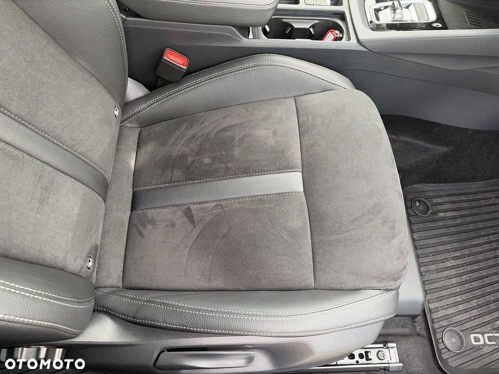 Skoda Octavia 1.5 TSI mHEV Drive Selection DSG - 12