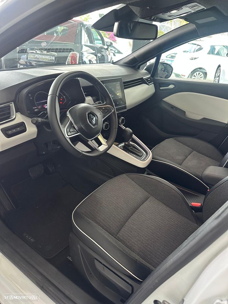 Renault Clio 1.6 E-Tech Full Hybrid Techno - 11