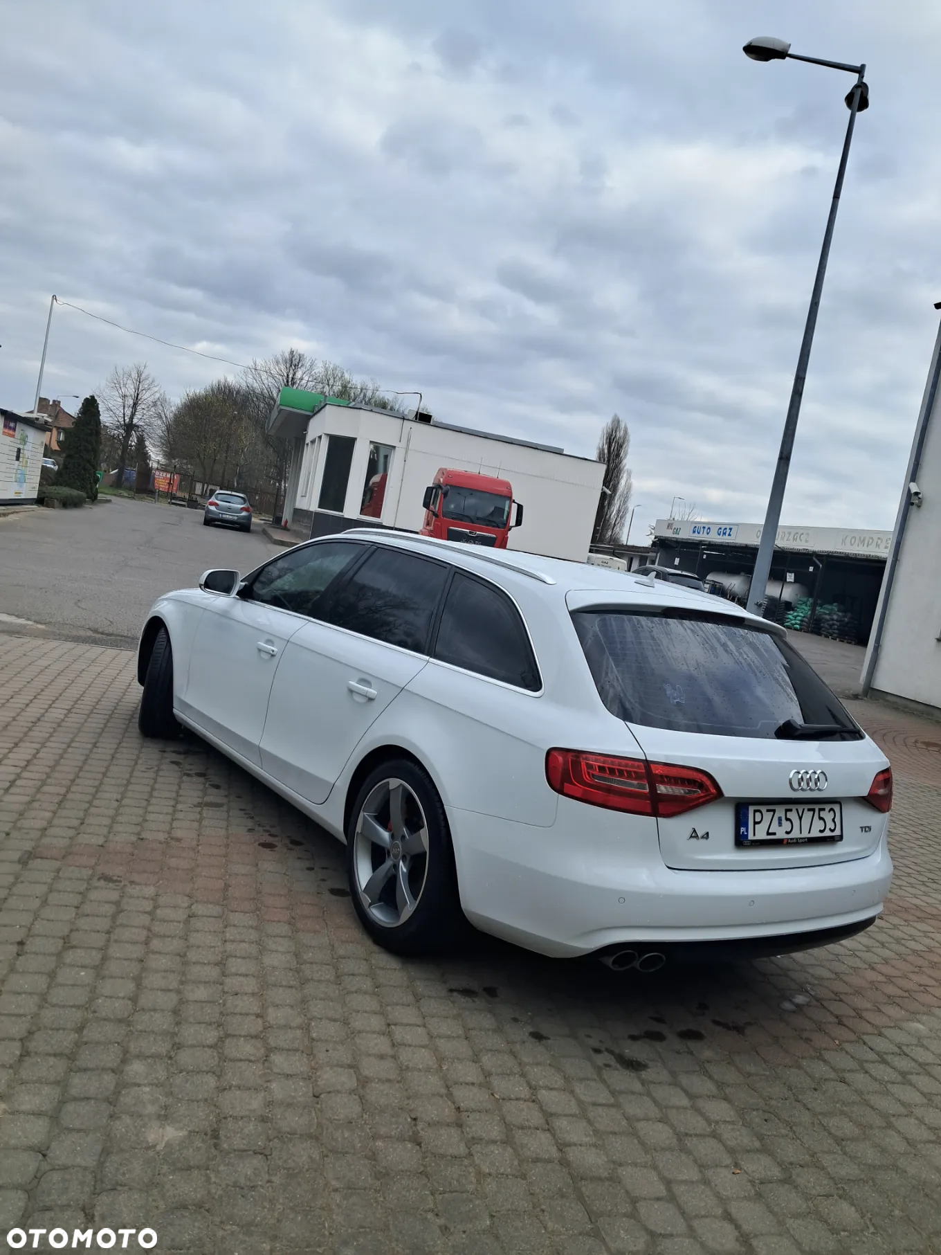 Audi A4 2.0 TDI Multitronic - 6