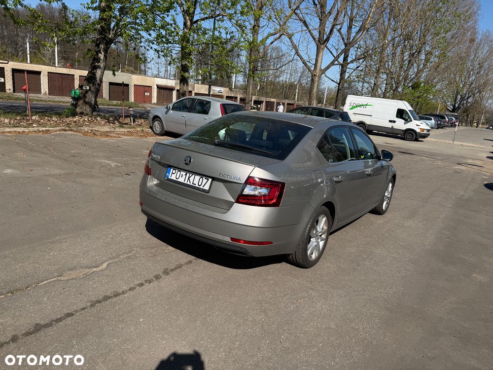 Skoda Octavia 1.5 TSI ACT Style - 4