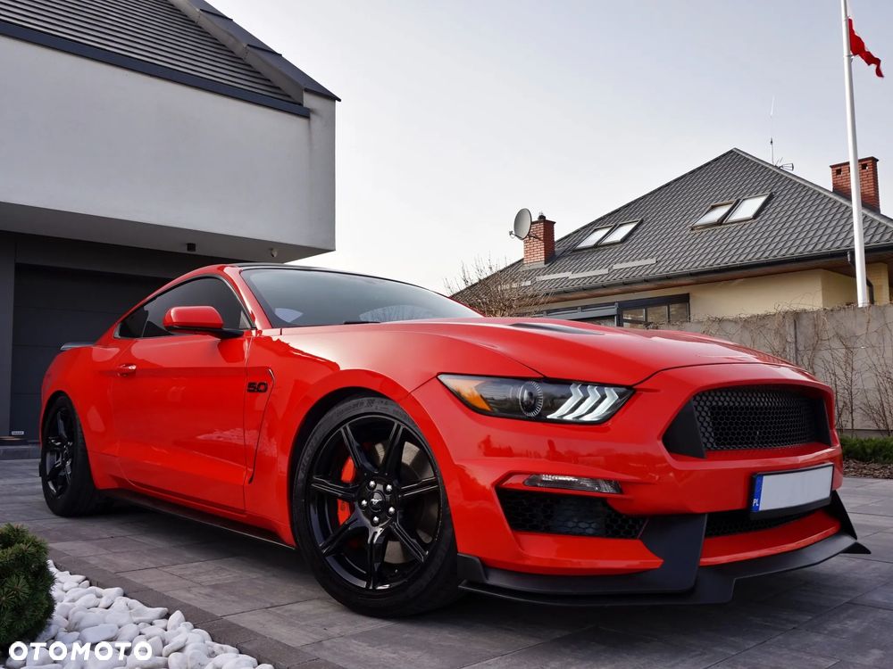 Ford Mustang - 2