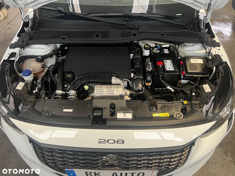 Peugeot 208 1.2 PureTech Style S&S - 12