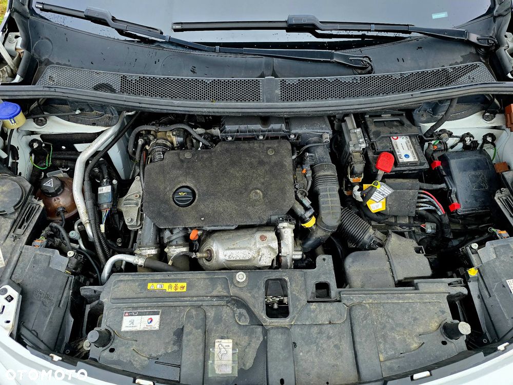 Peugeot 3008 BlueHDi 130 Stop & Start EAT8 Active Business-Paket - 12