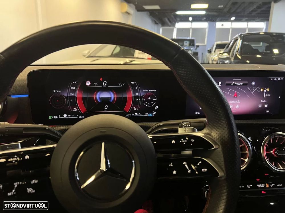 Mercedes-Benz A 250 Limousine e AMG Line - 42