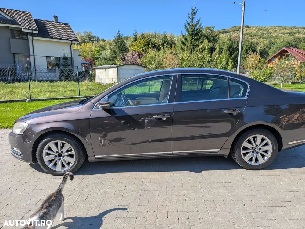 Volkswagen Passat 2.0 Blue TDI SCR Comfortline - 8
