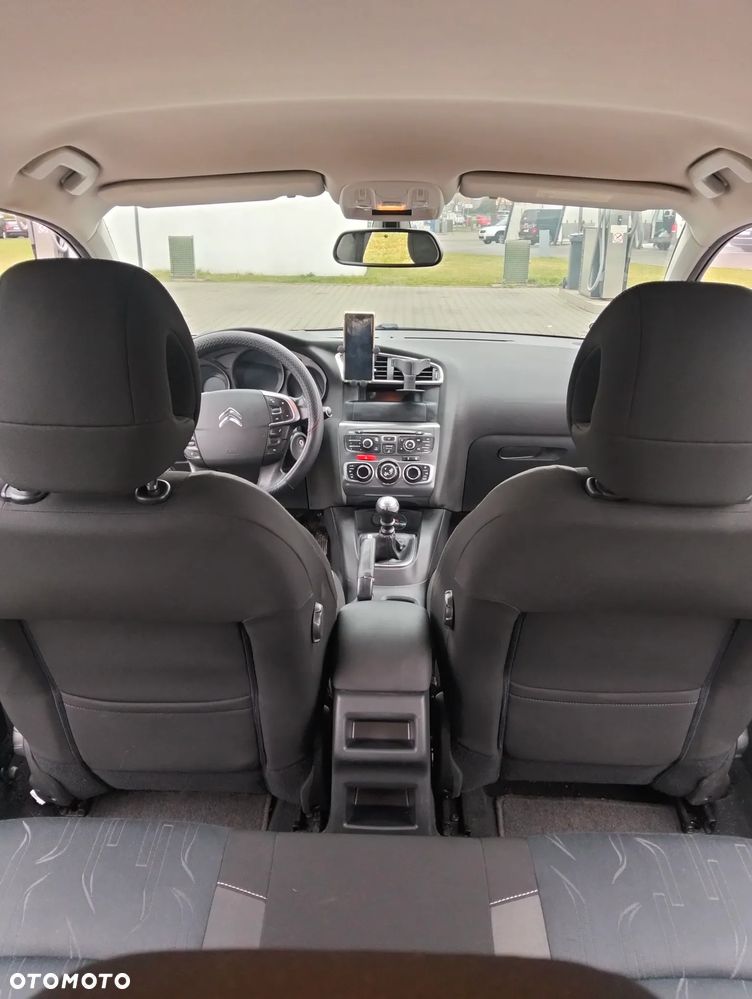Citroën C4 e-HDi 110 Exclusive - 12