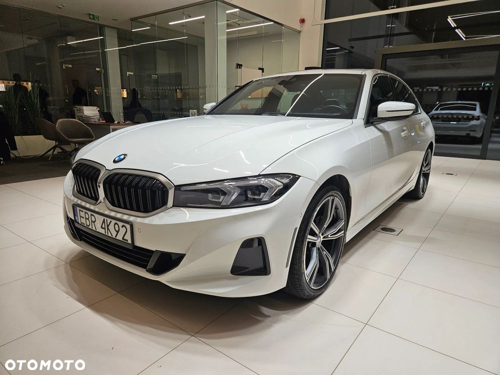 BMW Seria 3 330i - 1