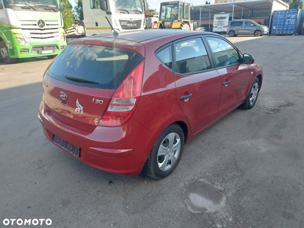 Hyundai i30 1.4 Comfort - 3