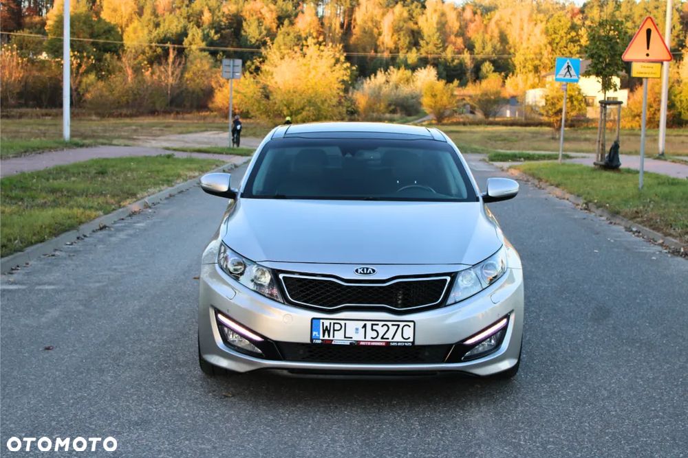 Kia Optima 2012 photo 2