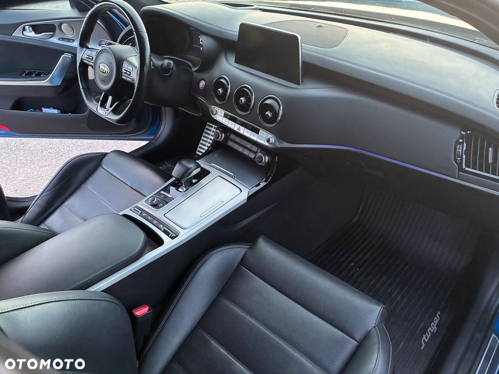 Kia Stinger 2.0 T-GDI GT Line - 21