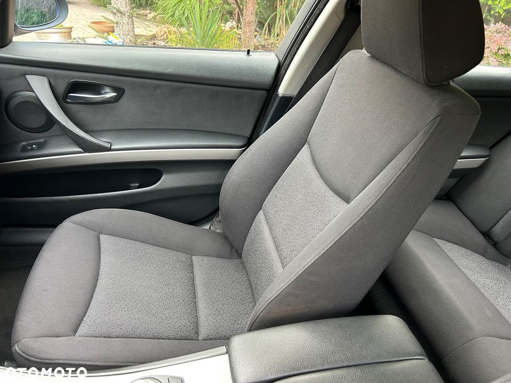 BMW Seria 3 320d DPF Edition Fleet Sport - 19