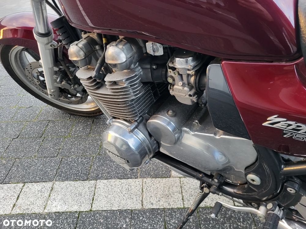 Kawasaki Zephyr - 7