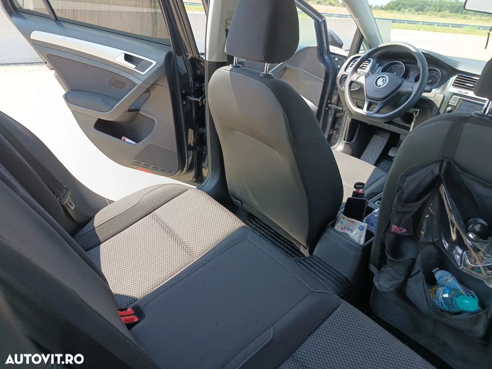 Volkswagen Golf 1.6 TDI Comfortline - 8