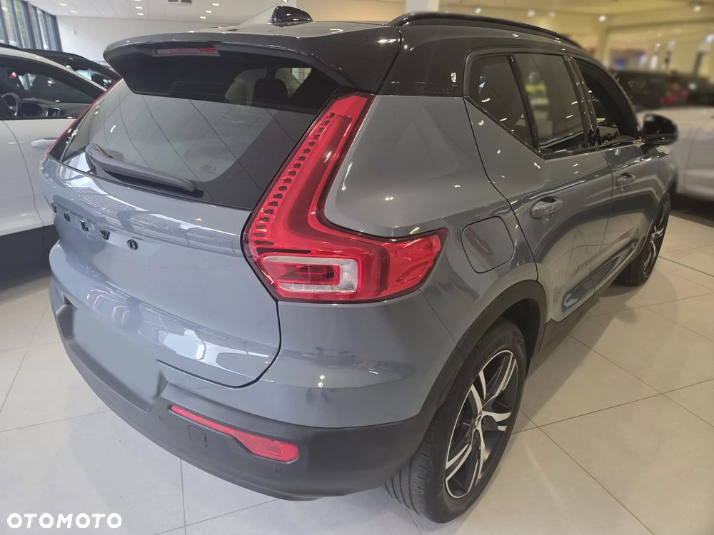 Volvo XC 40 T5 AWD R-Design - 12