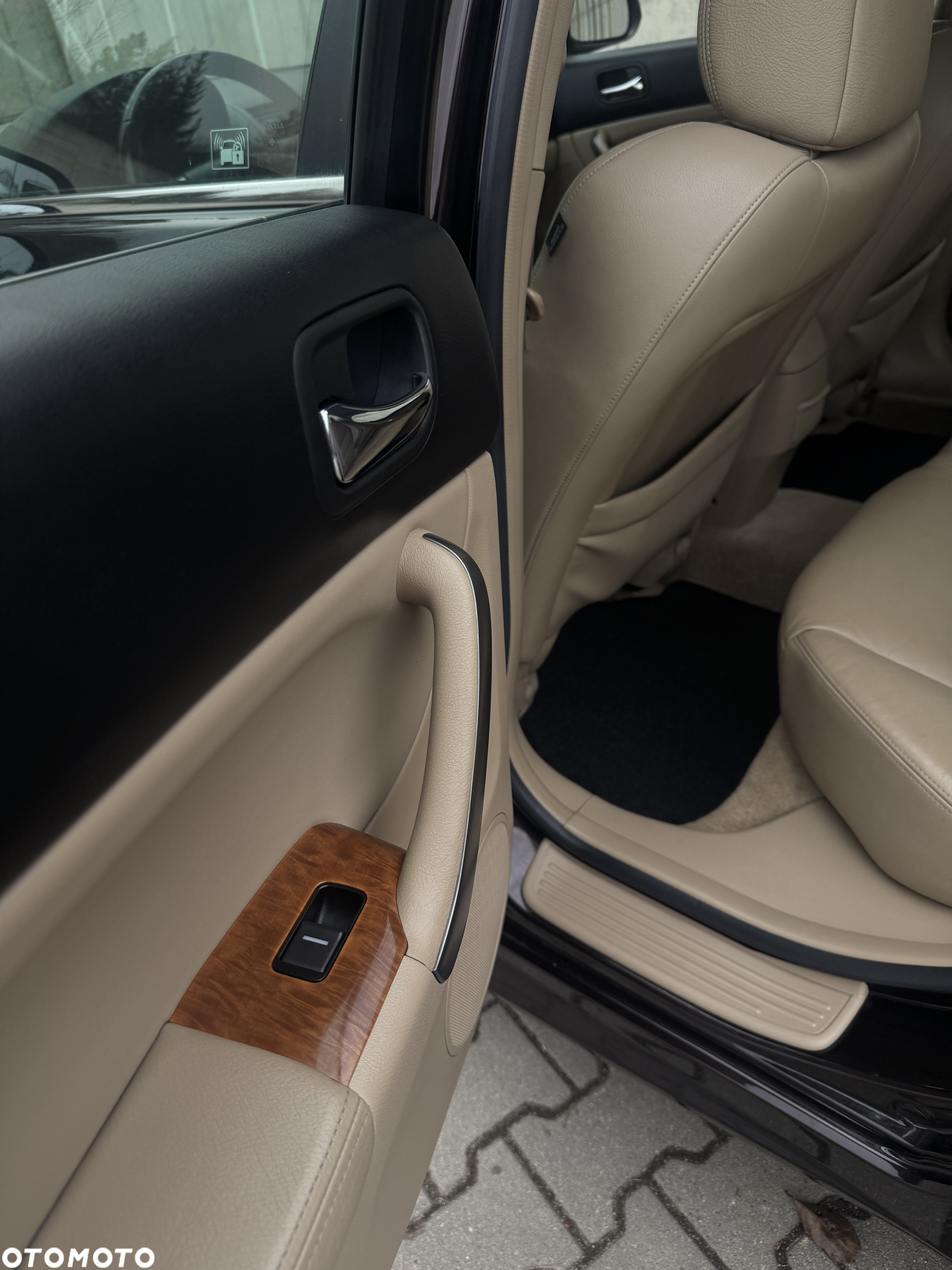 Honda Accord 2.0 Executive - 29