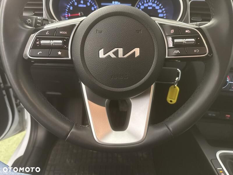 Kia Ceed 1.5 T-GDI M - 13