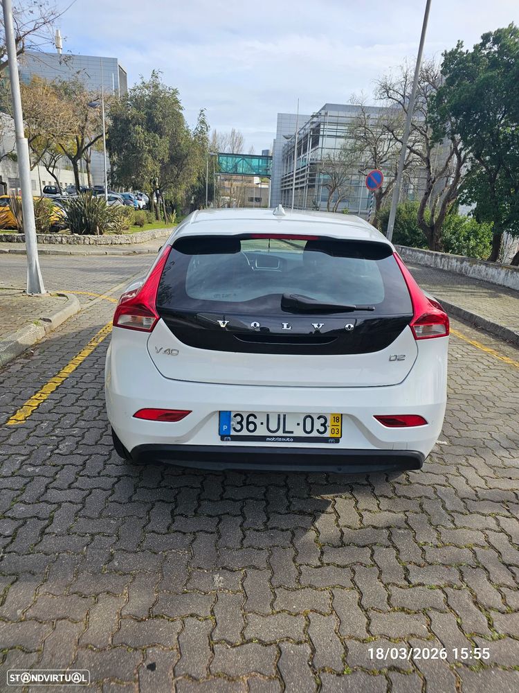 Volvo V40 2.0 D2 Kinetic Geartronic - 8