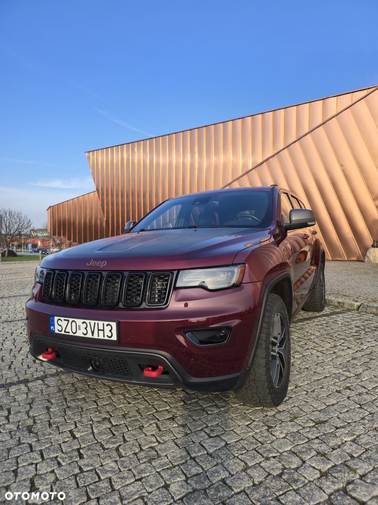 Jeep Grand Cherokee - 18