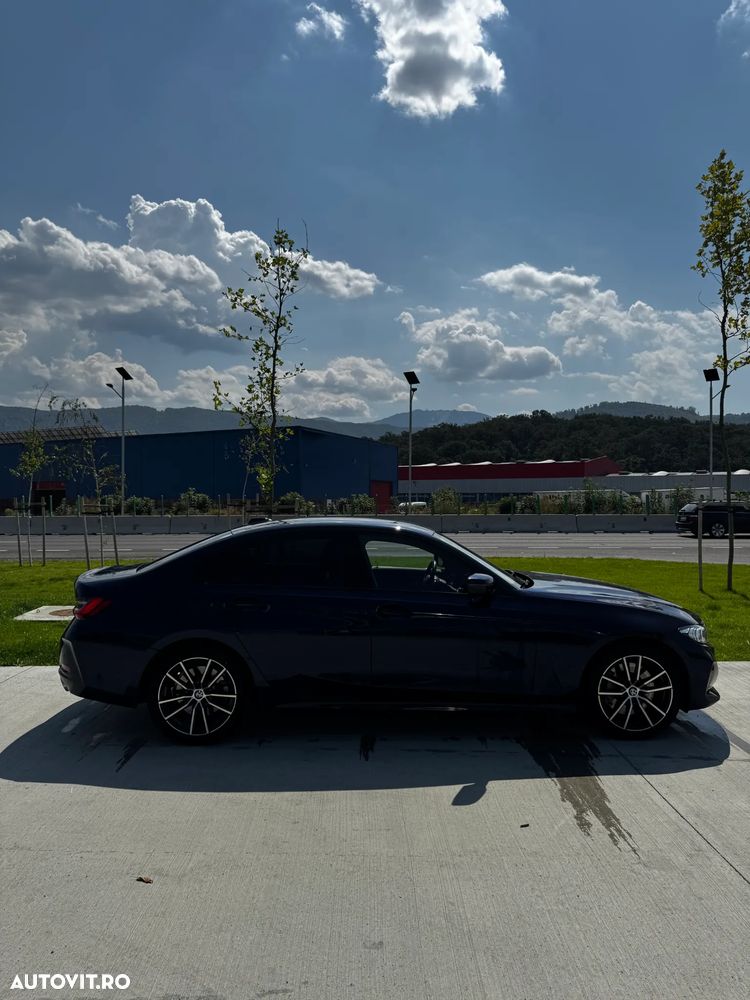 BMW Seria 3 330i xDrive AT - 6