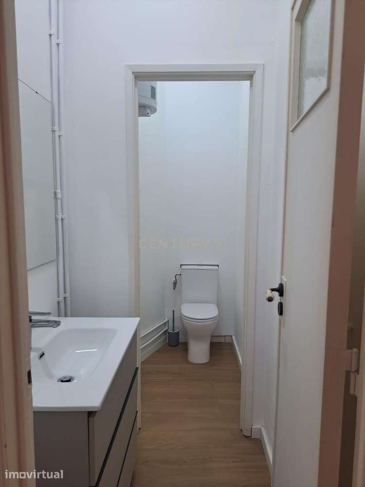 T0, Open-Space com 78 m², na Costa do Castelo - Grande imagem: 4/16