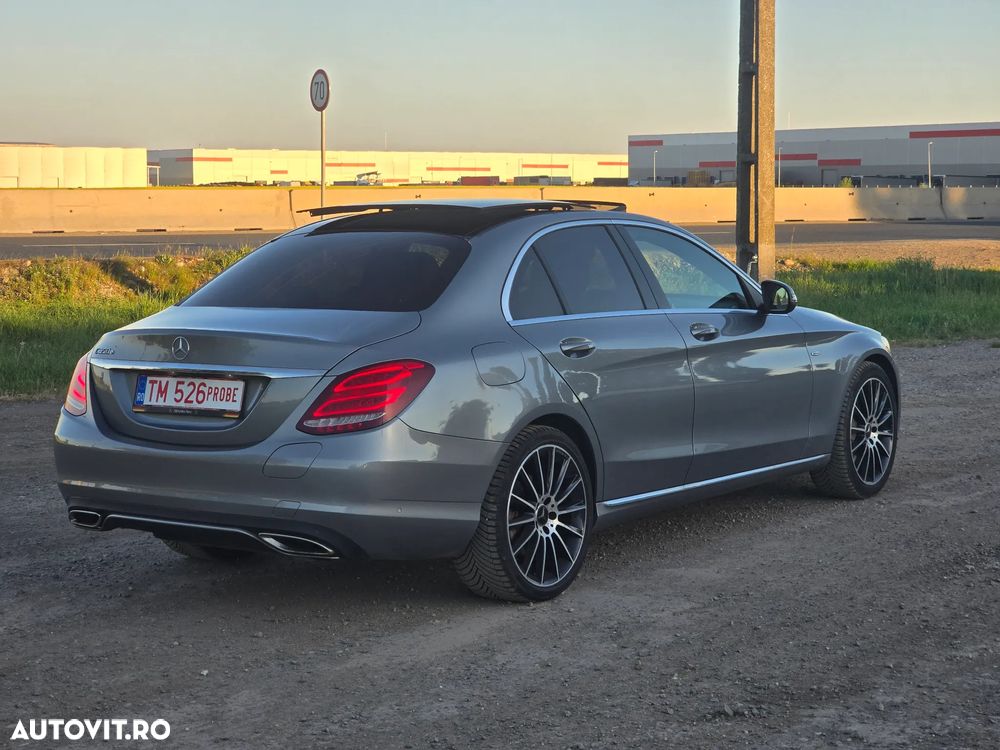 Mercedes-Benz C - 4