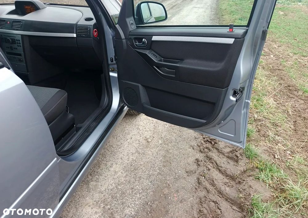 Opel Meriva 1.6 16V INNOVATION - 24