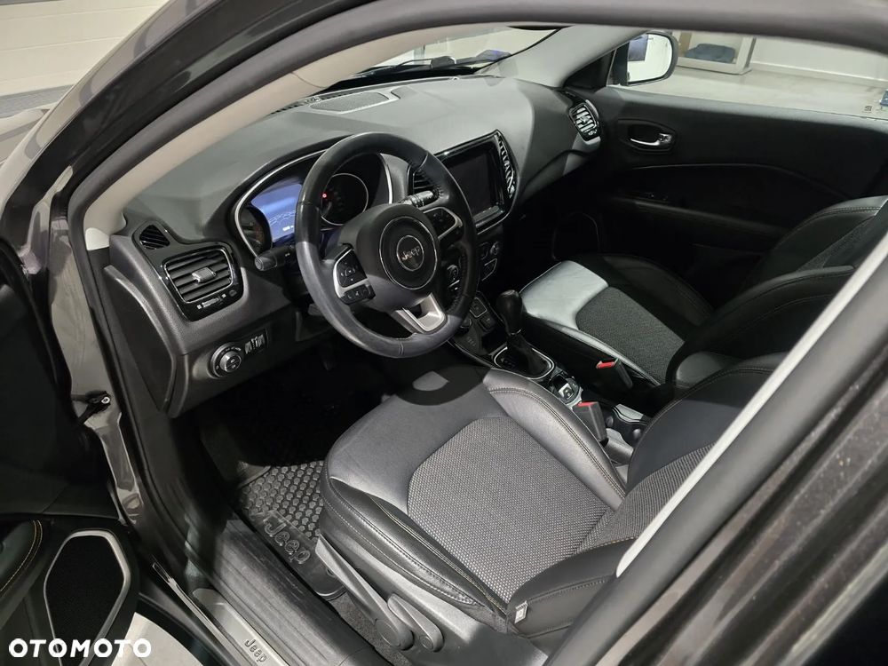 Jeep Compass 1.4 TMair Limited 4WD S&S - 9