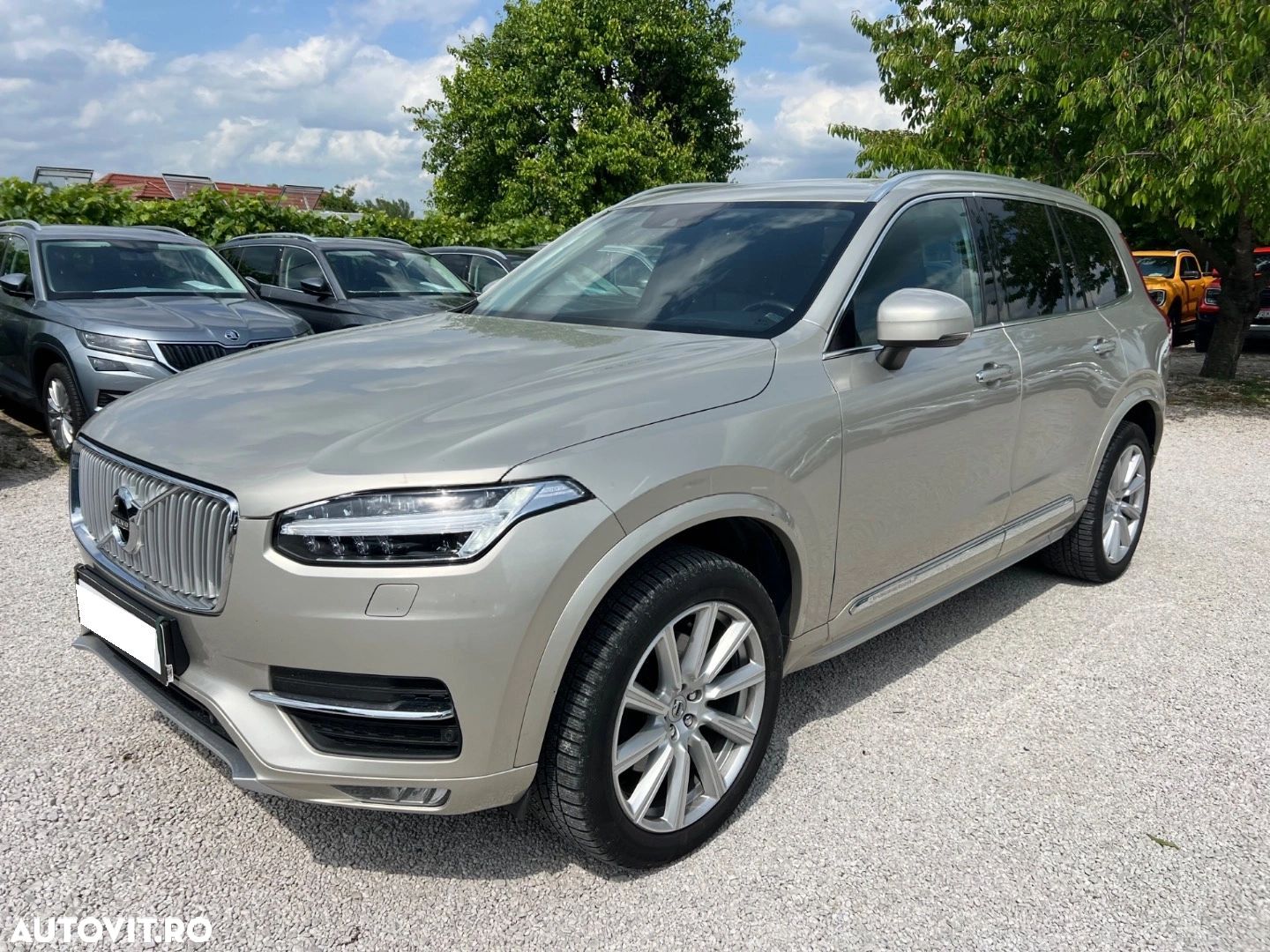 Volvo XC 90 - 1